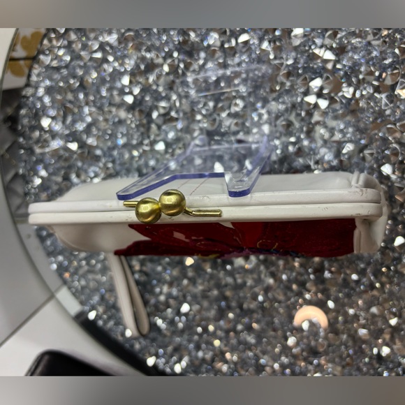 Coach 05’ poppy floral appliqué vintage RARE Poppy for Peace Kisslock EUC - Picture 6 of 16